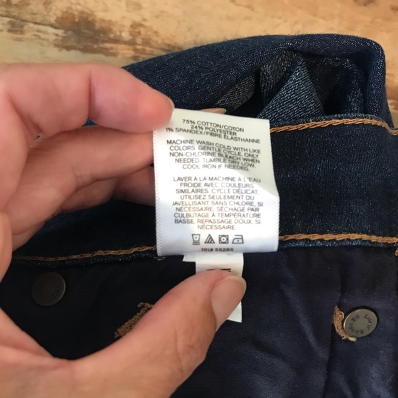 Express Mid Rise Faded Dark Wash legging Jeans - Picture 6 of 7